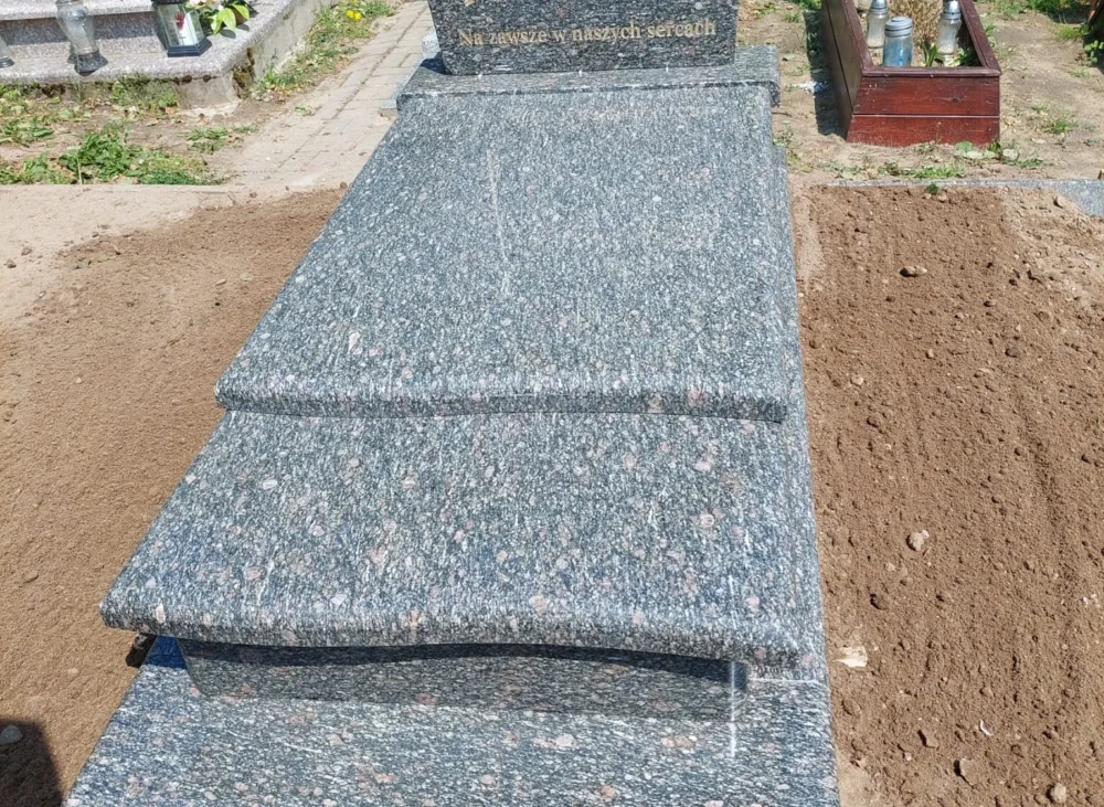 Monolit-nagrobki-realizacje-46